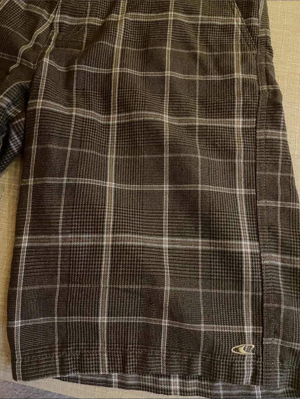 O'Neill Men's Brown Plaid Flat Front Shorts - Picture 2 of 5